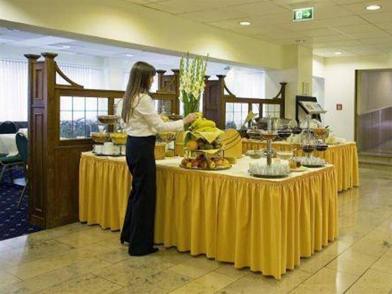 โรงแรมเอ็กเซลซิเออร์ - เซ็นทรัล สเตชั่น Frankfurt am Main ภายนอก รูปภาพ
